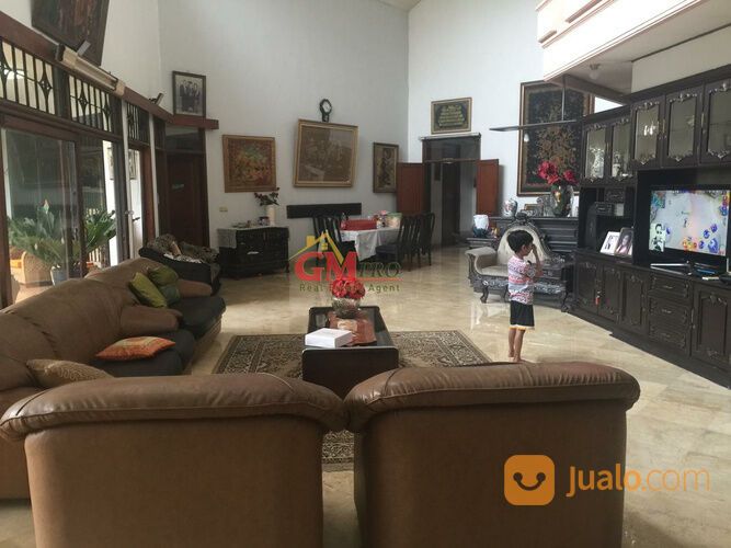 382. RUMAH MEGAH DI TAMAN SAKURA INDAH - BANDUNG PUSAT