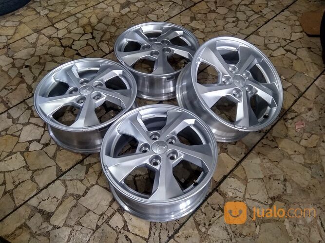 VELG MOBIL BEKAS ORI OEM XPANDER RING 16 PCD 5x114