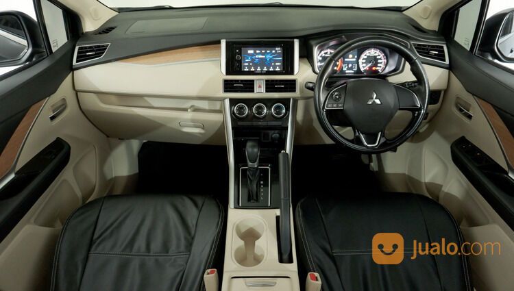 Mitsubishi Xpander Ultimate AT 2018 Hitam