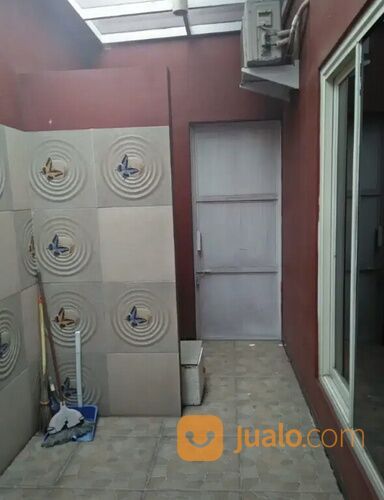 Rumah Daerah Perumahan Pondok Manggala Wiyung