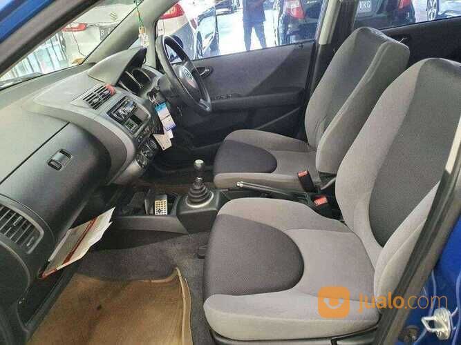 HONDA JAZZ 1.5 IDSI MT 2006 BIRU Kondisi Mobil Istimewa Bergaransi Dan Dijamin Siap Pakai