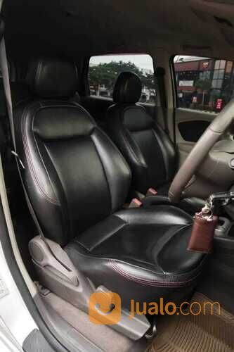 CHEVROLET SPIN 1.5 LTZ AT 2013 SILVER Kondisi Mobil Istimewa Bergaransi Dan Dijamin Siap Pakai