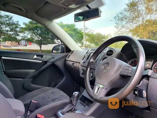 VOLKSWAGEN TIGUAN 1.4 TSI AT 2014 ABU ABU Kondisi Mobil Istimewa Bergaransi Dan Dijamin Siap Pakai