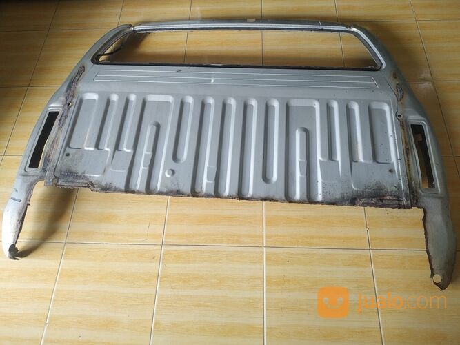 Plat Sandaran Bekang Toyota Hilux Pick Up Single Cabin Tahun 2010