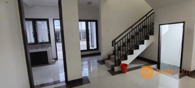 Rumah Siap Huni Di Taman Jatimakmur Indah