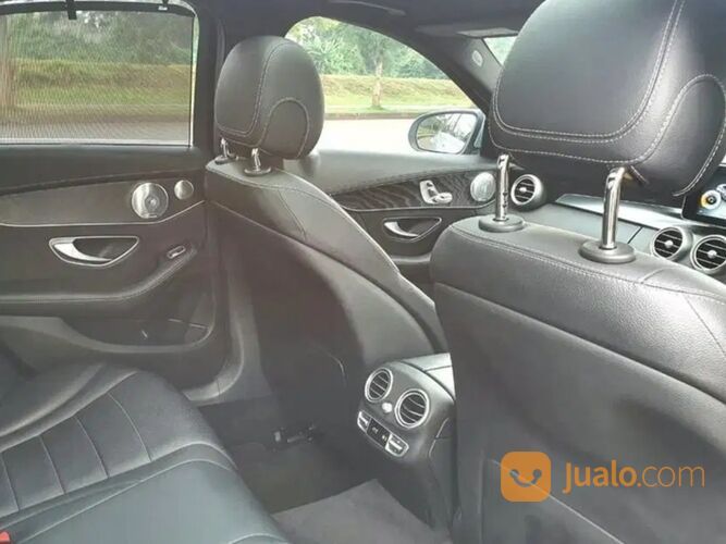 MERCEDES BENZ C250 2.0 W250 AT 2015 DIAMOND SILVER