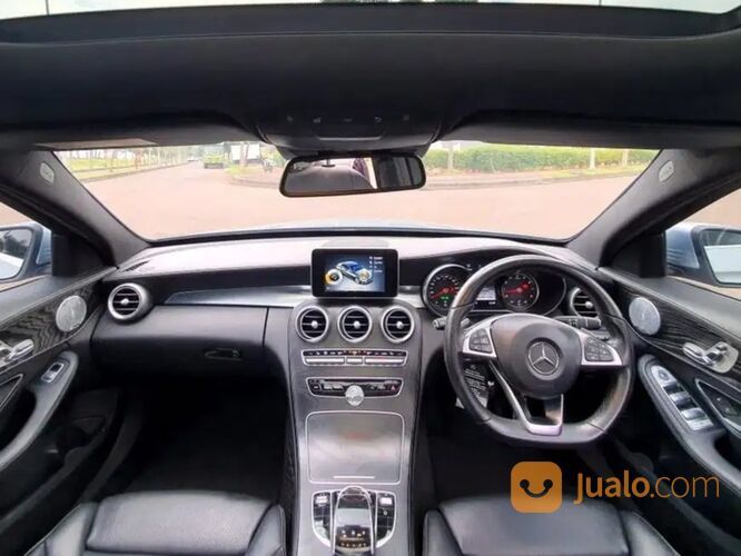 MERCEDES BENZ C250 2.0 W250 AT 2015 DIAMOND SILVER