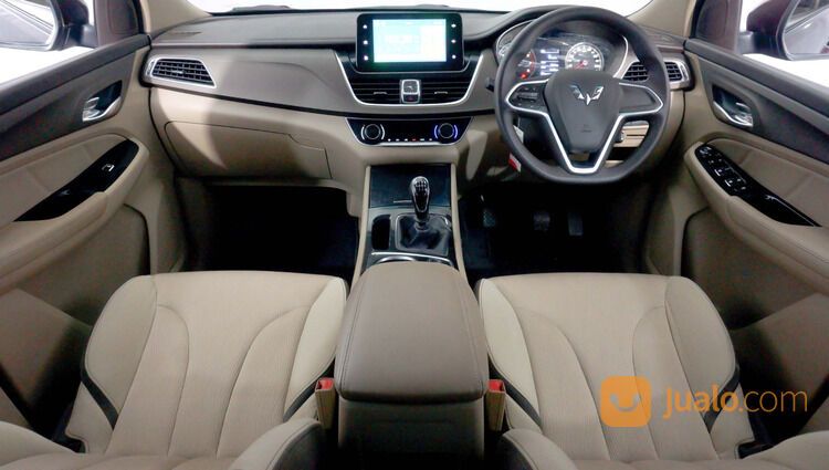 Wuling Cortez 1.8 C MT 2018 Merah