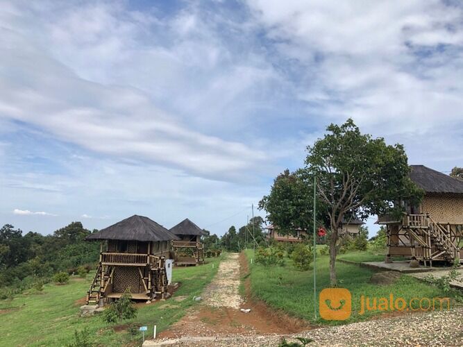 Villa Kebun Yang Berada Dalam Cluster Pesona Villa Selawangi Yang Asri Dan Alami