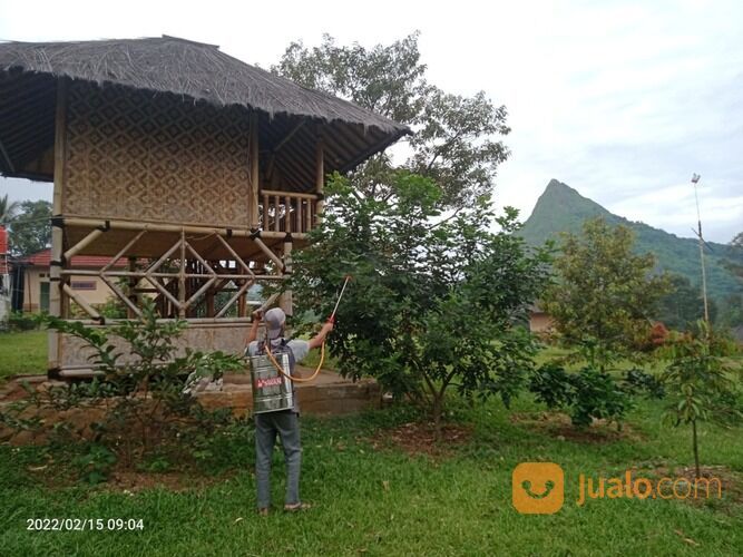 Villa Kebun Yang Berada Dalam Cluster Pesona Villa Selawangi Yang Asri Dan Alami