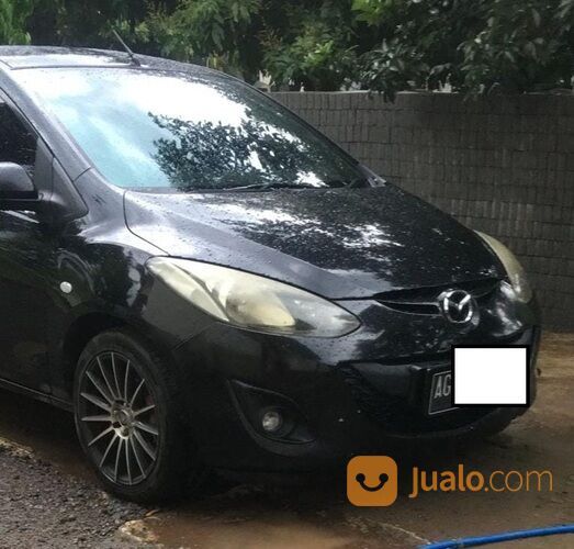 Mobil Mazda 2 Sedan 2010 Warna Hitam Plat AG