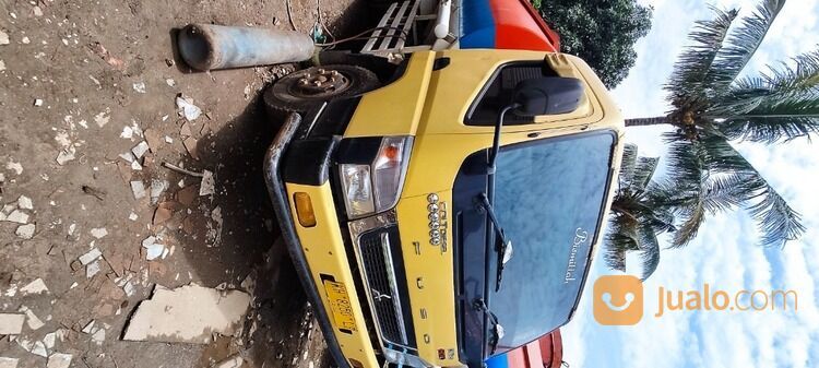 Truk Tangki Mitsubishi Colt Diesel FE 84 G (4x2) 2019