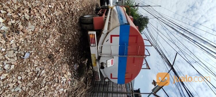 Truk Tangki Mitsubishi Colt Diesel FE 84 G (4x2) 2019