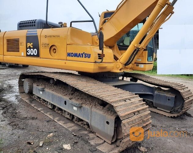 Unit Excavator Komatsu PC300-8MO tahun 2017