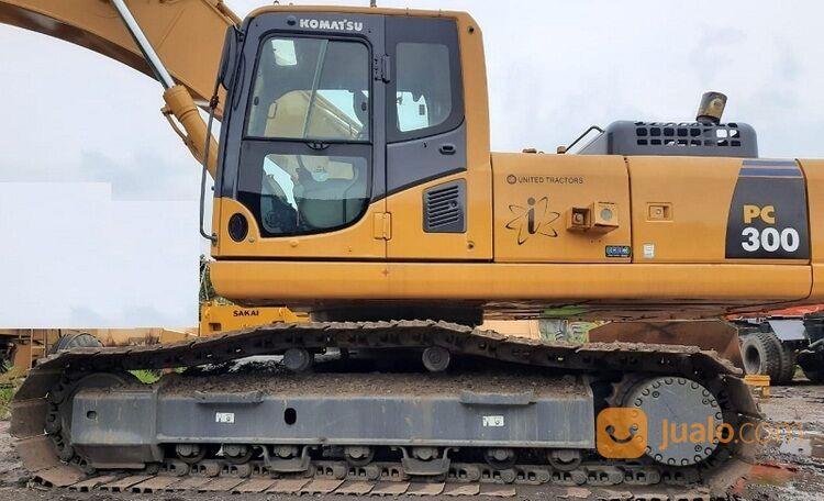 Unit Excavator Komatsu PC300-8MO tahun 2017