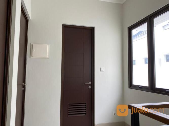 Rumah di Summarecon Bekasi, Cluster Burgundy, Bekasi