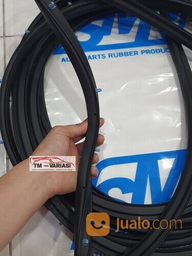 Import Karet Pintu Mobil Suzuki Vitara 4x4 SWB Short Wheel Base