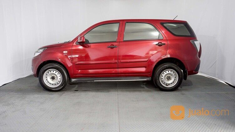 Daihatsu Terios X AT 2017 Merah