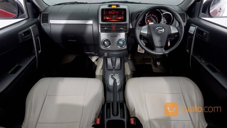 Daihatsu Terios X AT 2017 Merah