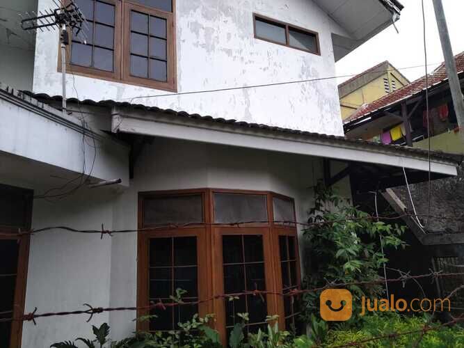 Rumah LUAS , ADA GUDANG , TAMAN harga turun ekonomis (tln) di cigadung selatan bandung