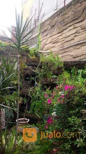 Rumah LUAS , ADA GUDANG , TAMAN harga turun ekonomis (tln) di cigadung selatan bandung