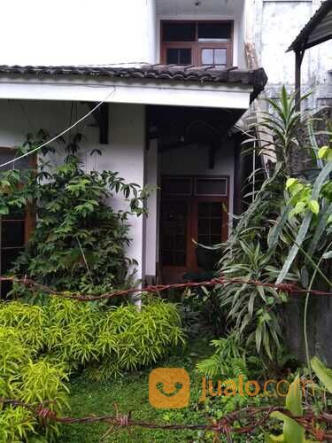 Rumah LUAS , ADA GUDANG , TAMAN harga turun ekonomis (tln) di cigadung selatan bandung