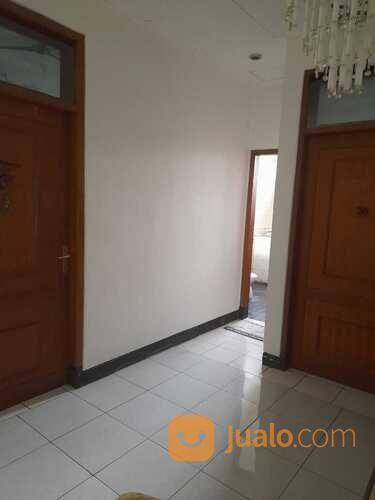 Rumah LUAS , ADA GUDANG , TAMAN harga turun ekonomis (tln) di cigadung selatan bandung