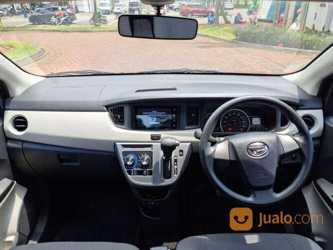 DAIHATSU SIGRA 1.2 R DELUXE AT 2020 MERAH kondisi mobil istimewa bergaransi dan dijamin siap pakai