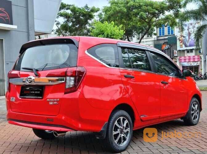 DAIHATSU SIGRA 1.2 R DELUXE AT 2020 MERAH kondisi mobil istimewa bergaransi dan dijamin siap pakai
