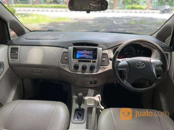TOYOTA KIJANG INNOVA 2.0 G LUXURY AT BENSIN 2014 SILVER