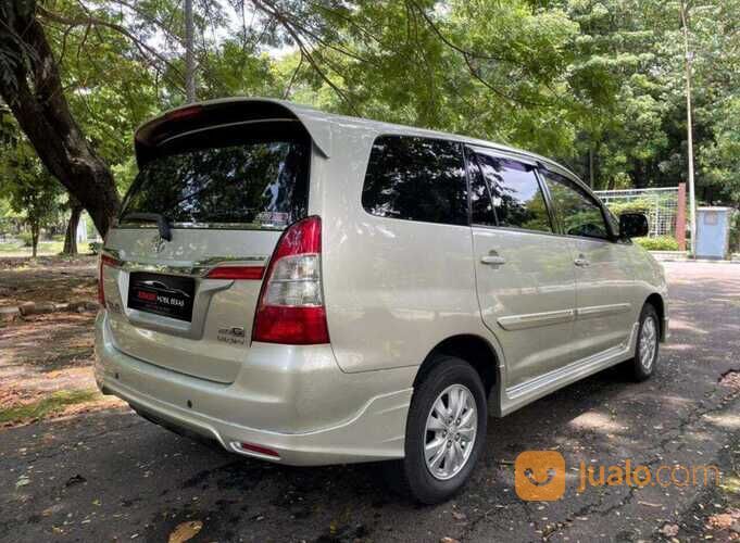 TOYOTA KIJANG INNOVA 2.0 G LUXURY AT BENSIN 2014 SILVER