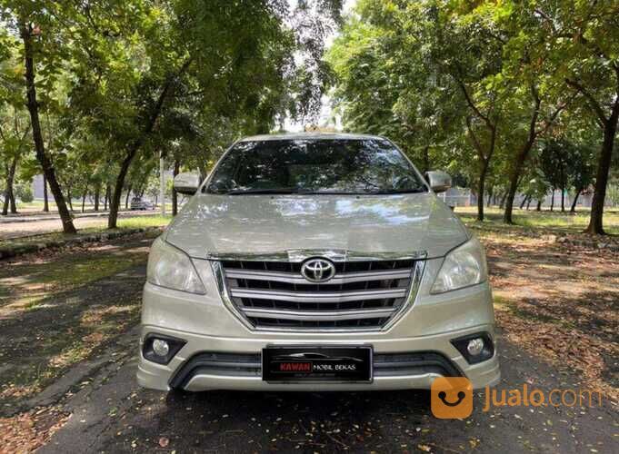 TOYOTA KIJANG INNOVA 2.0 G LUXURY AT BENSIN 2014 SILVER