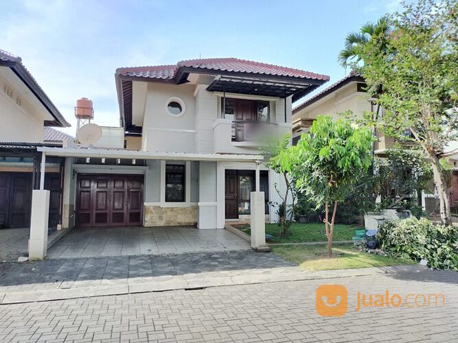 Rumah Tatar Wangsakerta 1 Kota Baru Parahyangan