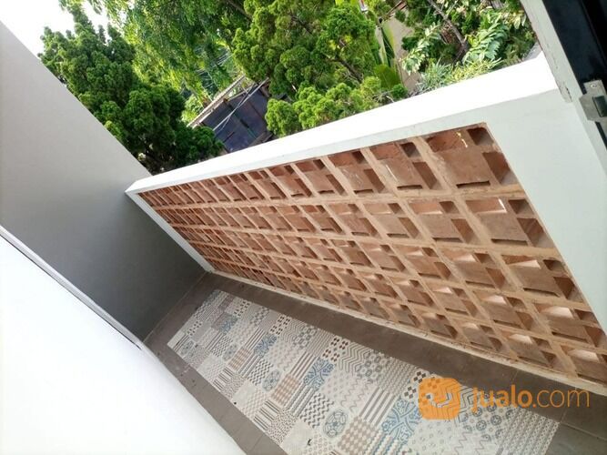 Rumah di Deast Townhouse Cimanggis Depok dekat Jalan Juanda dan Margonda