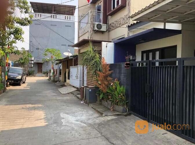 Rumah di Perumahan Duta Kranji