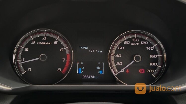 Mitsubishi Xpander Sport MT 2019 Silver