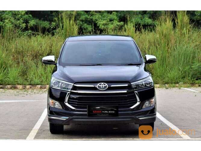 TOYOTA KIJANG INNOVA VENTURER 2.4 AT DIESEL 2019 HITAM