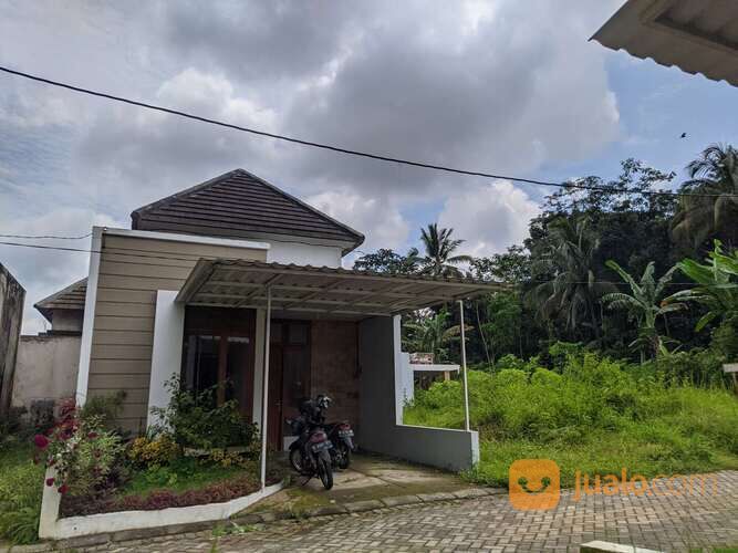 rumah di graha arimbi salatiga