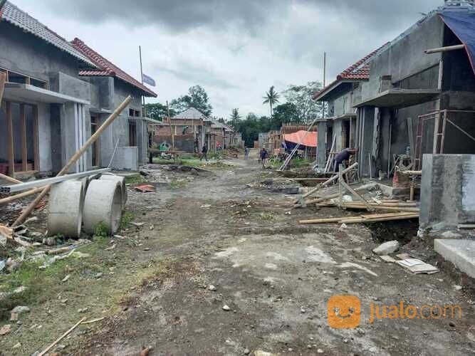 Rumah Cantik Dalam Perumahan Lebar Jalan 6 Meter