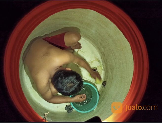 Jasa Cuci Tandon Air / Kuras Toren Air Makassar