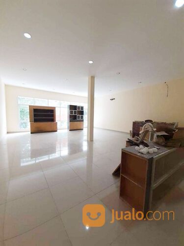 Ruko di Jatinegara Dekat Mall Cipinang Indah, Mall Bassura City, RS Yadika Pondok Bambu, Kampus UKI