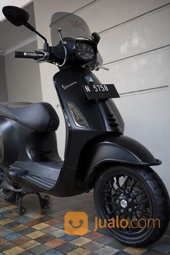 Vespa Sprint 150 Notte