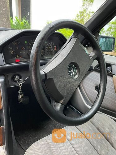 Mercy boxer tipe 200e th 1988