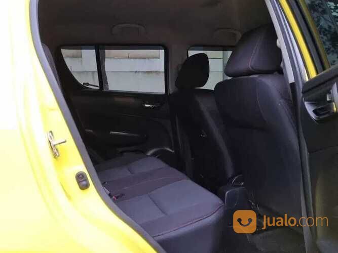 SUZUKI SWIFT 1.6 SPORT AT 2015 KUNING Kondisi mobil istimewa bergaransi dan dijamin siap pakai