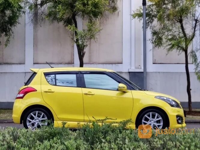 SUZUKI SWIFT 1.6 SPORT AT 2015 KUNING Kondisi mobil istimewa bergaransi dan dijamin siap pakai