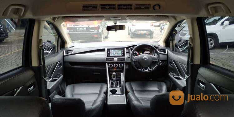 NISSAN LIVINA 1.5 VL AT 2020 HITAM Kondisi mobil istimewa bergaransi dan dijamin siap pakai