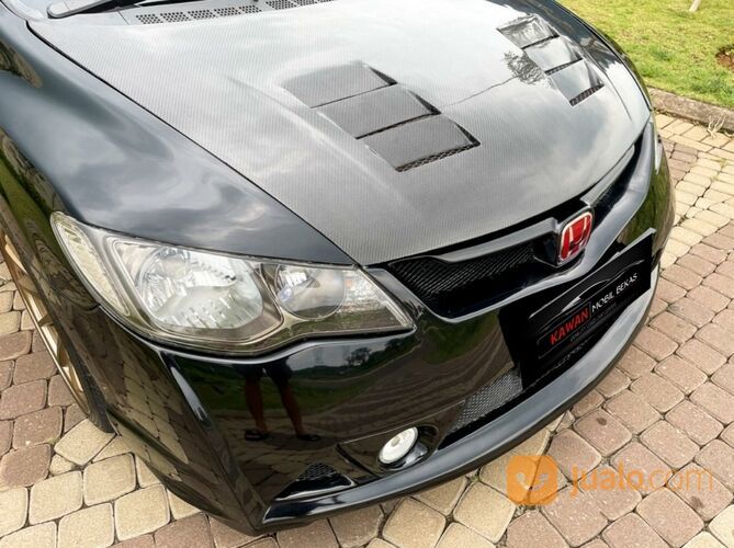 HONDA CIVIC 1.8 FD AT 2010 HITAM Kondisi mobil istimewa bergaransi dan dijamin siap pakai