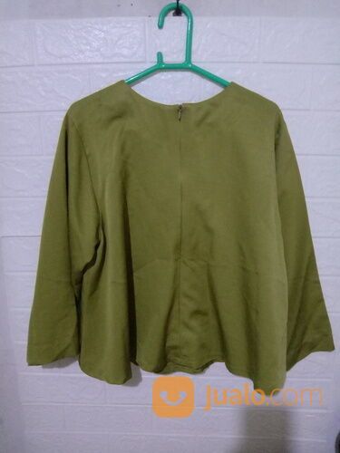 Baju Wanita Preloved Model Ngatung