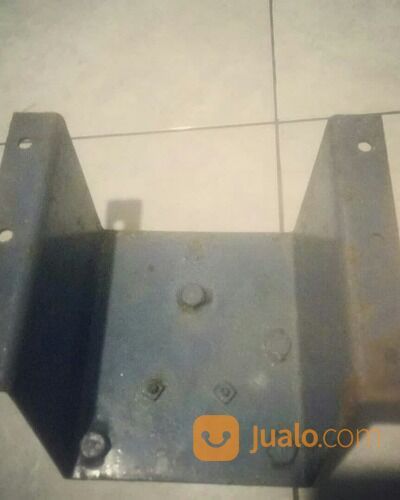 Dudukan Ban Serep Toyota Hardtop ORIGINAL