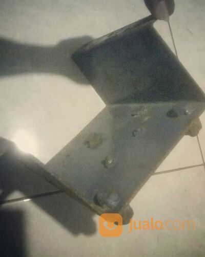 Dudukan Ban Serep Toyota Hardtop ORIGINAL